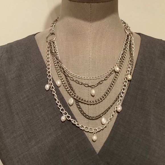 Stella and Dot Avery Chain and Pearl Necklace - Picture 1 of 5